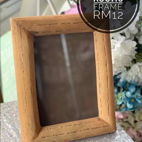 (CYB) Wooden Rustic Frame
