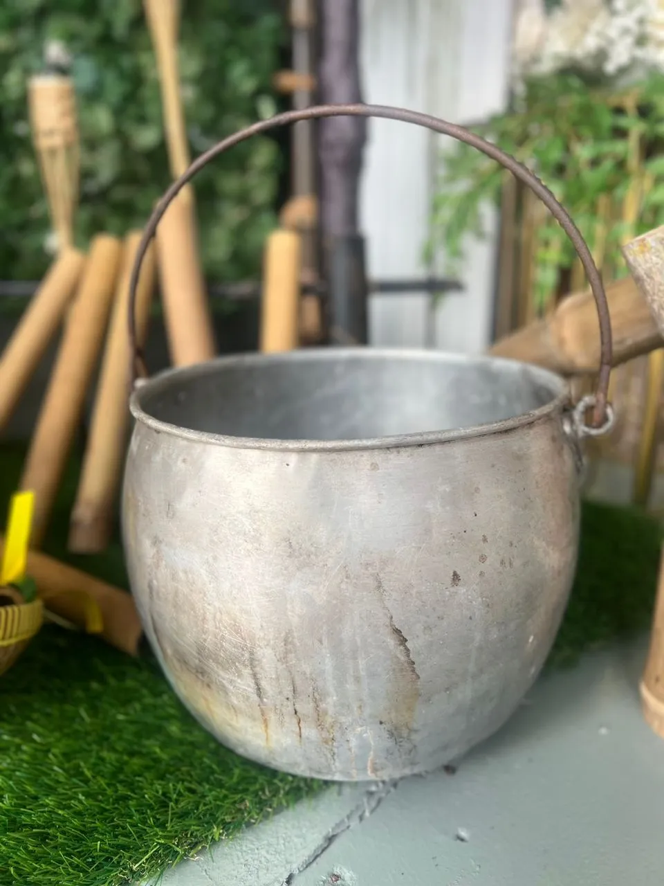 PERIUK LAMA ( BIG VINTAGE POT) 