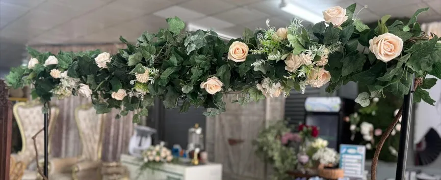 Rose Garden Flower Deco