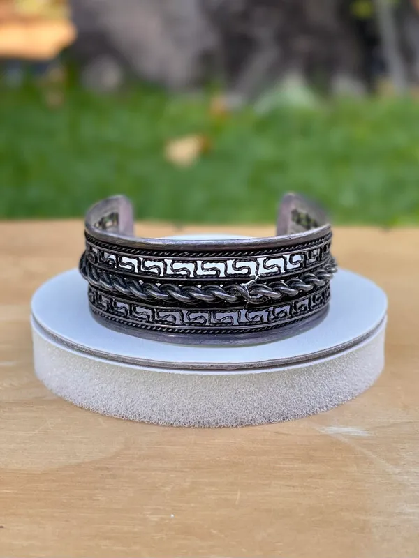 Classical Style Vintage Bracelet