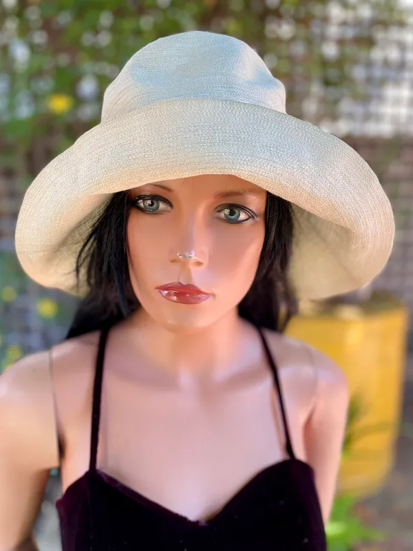 White Floppy-Brim Sun Hat