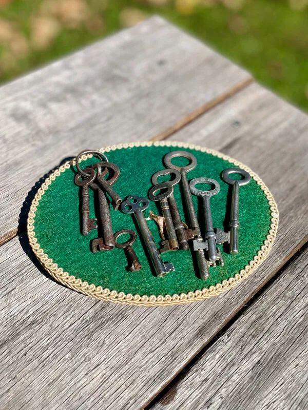 Assorted Vintage Keys