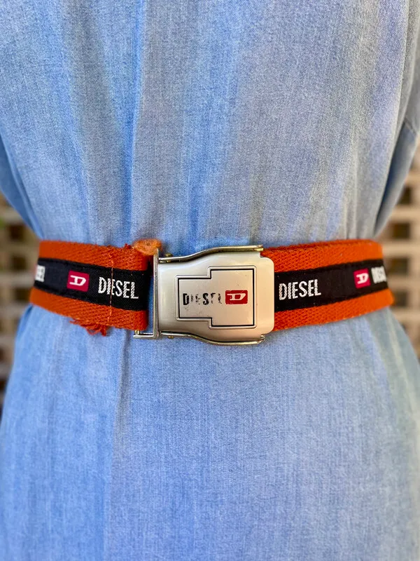Seatbelt-Style Buckle Belt