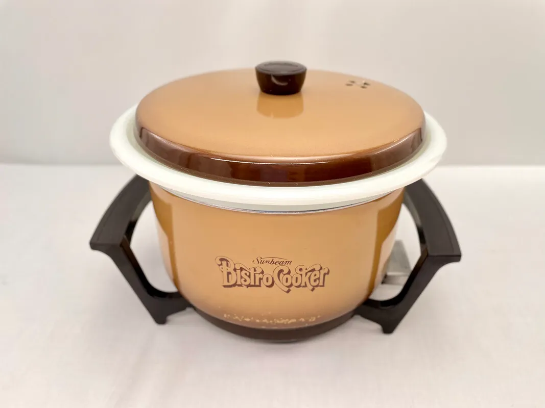 Brown Bistro Cooker