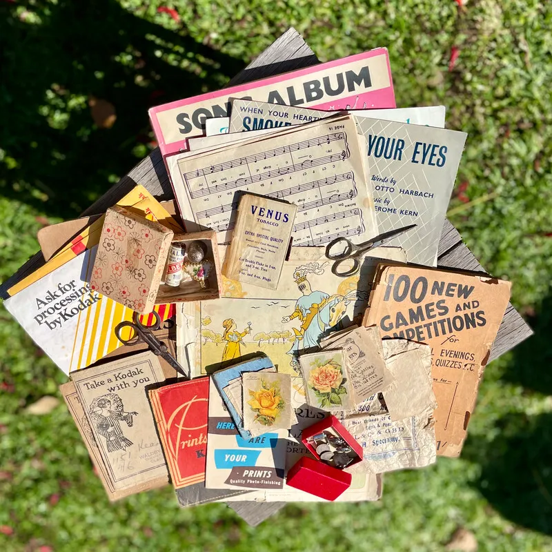 Vintage Paraphernalia (Set A)