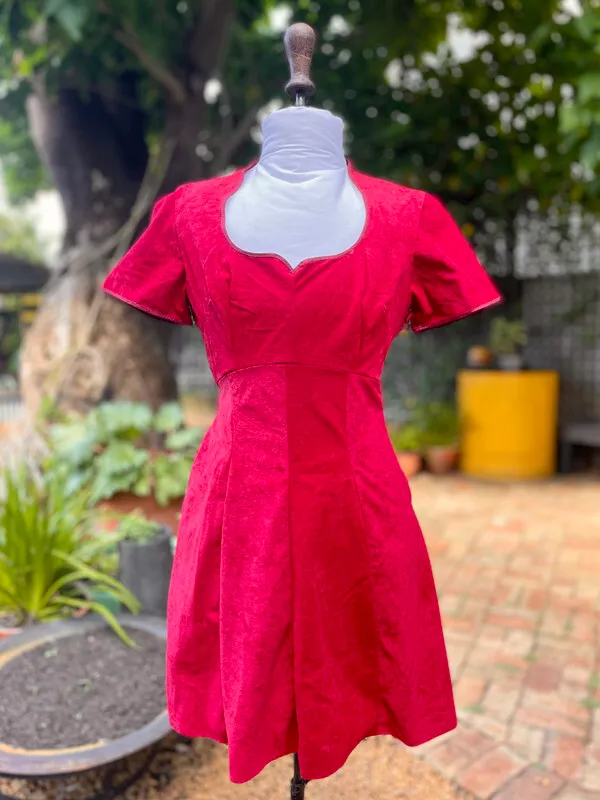 Red Sleeveless A-line Mini Dress with Sweetheart Neckline