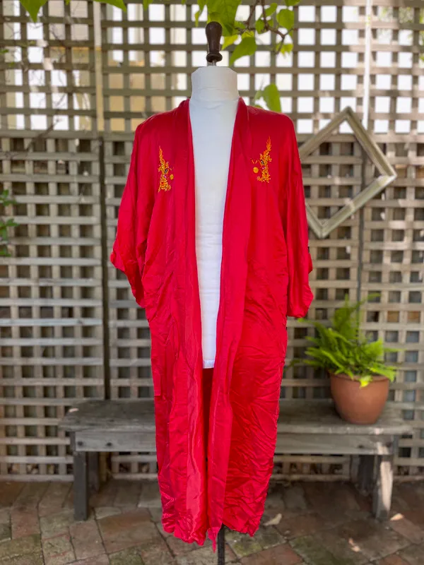 Red Knee-Length Robe with Dragon Embroidery and Pockets