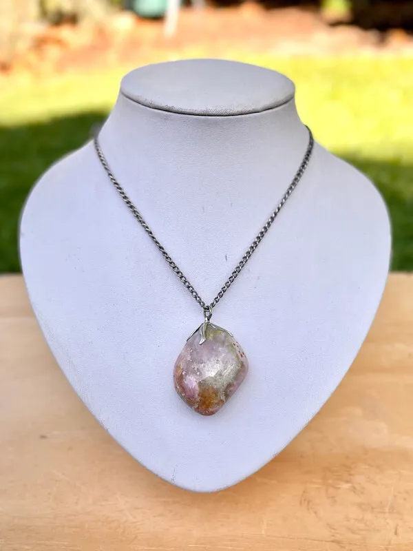 Stone Pendant Necklace