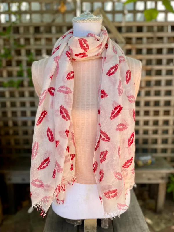 Kiss Print Scarf