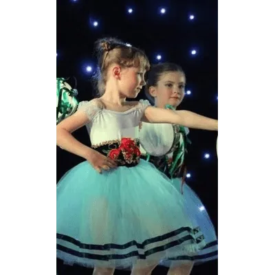 T1 - National Tutu Child Sizes