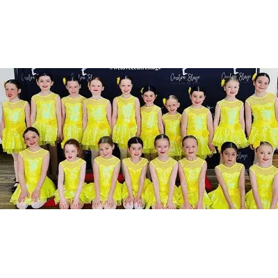 M175 - yellow sparkle dress