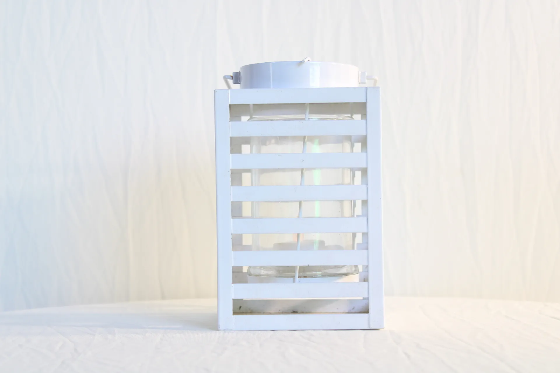 White Stripped Lantern