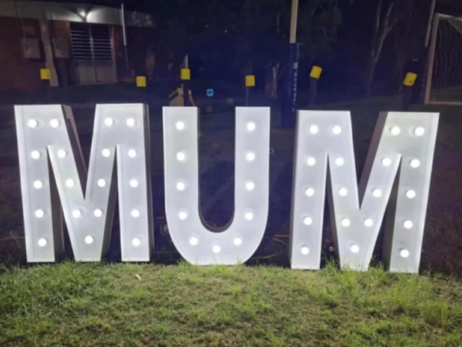 LED - Light up MUM 1m High. Solid Steel Freestanding with LED Bulbs. 