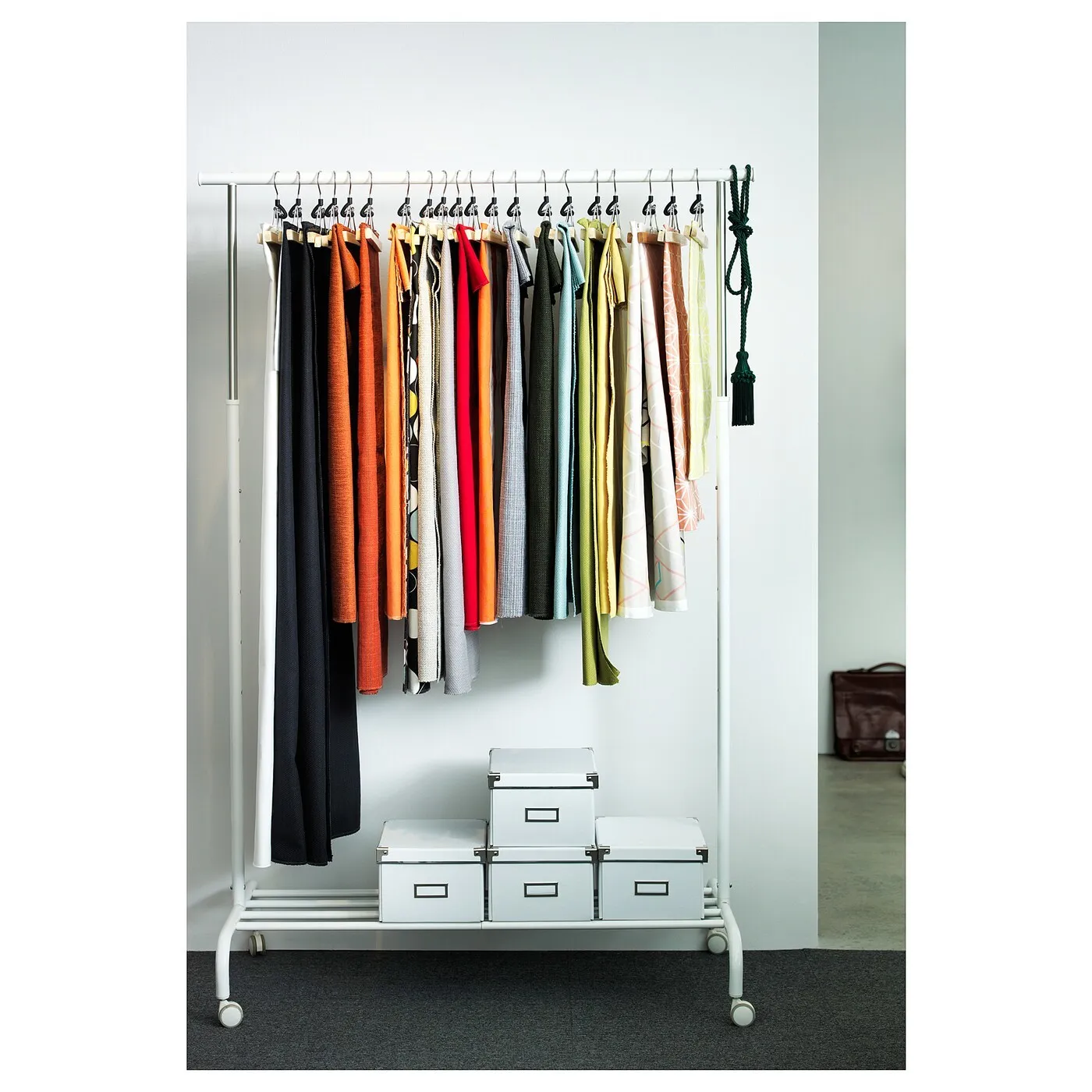 clothes rack