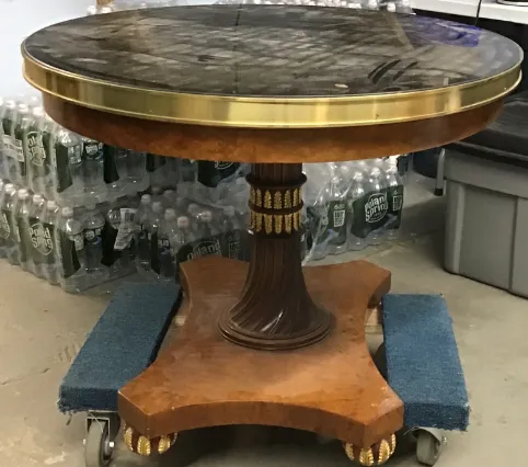 wood round regency center  table 42"rd onyx top oval brass trim