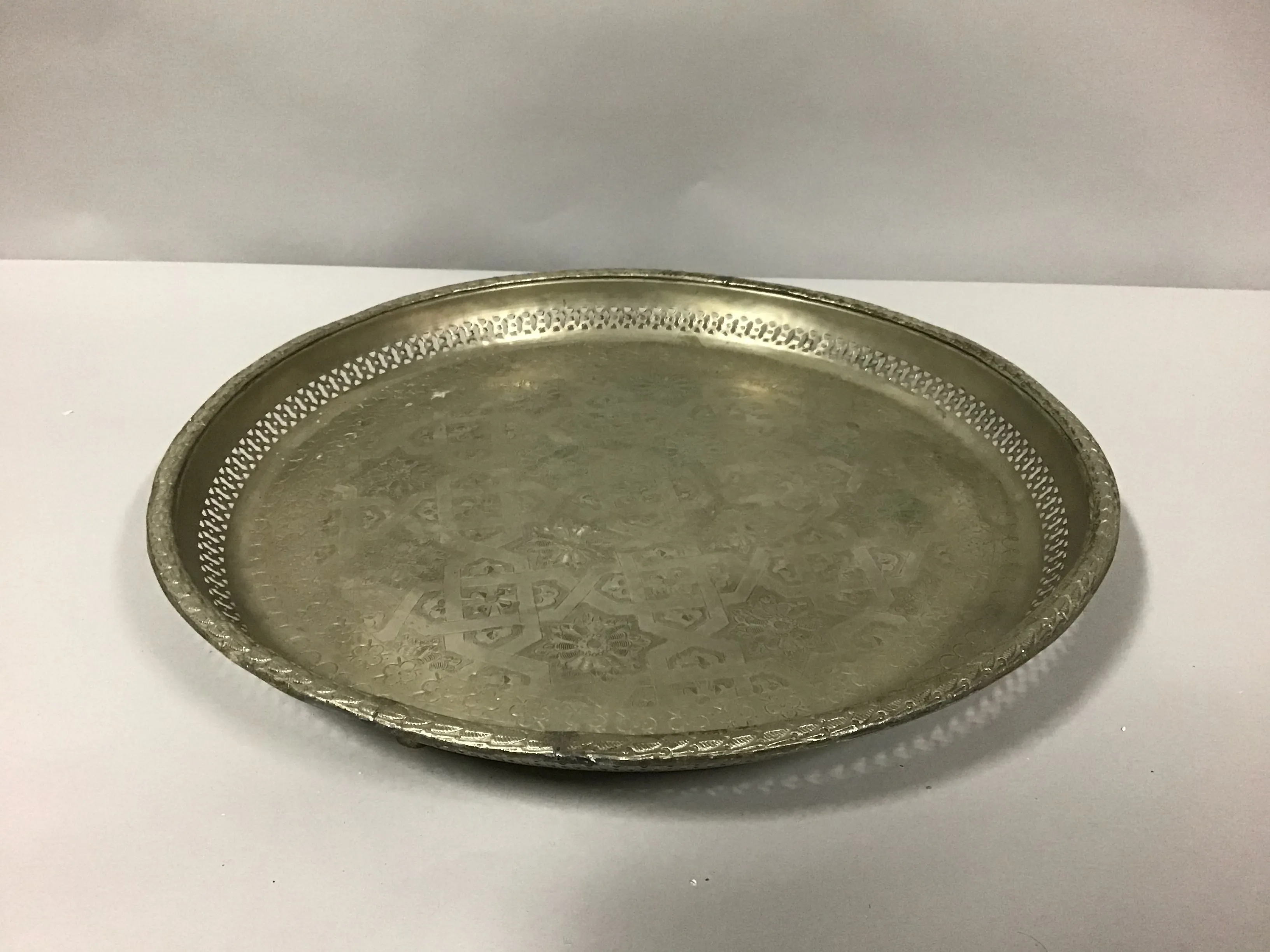 silver morrocan tray 20"dia 