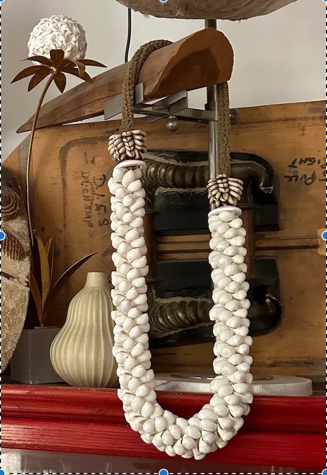 Paupan necklace