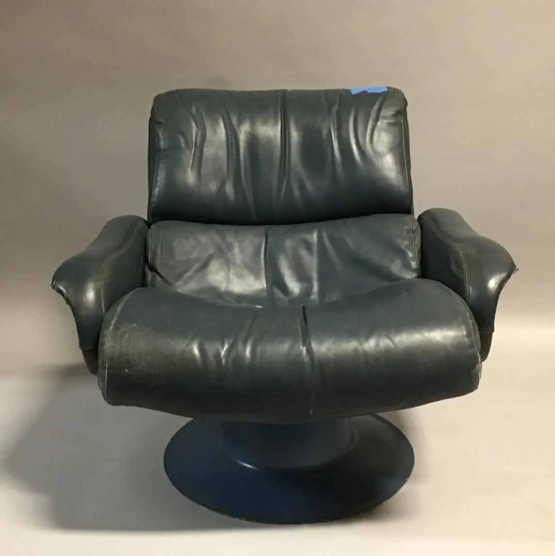Haimi lounge chair /designed Yrjo Kukkapuro made in Finland saturnus 