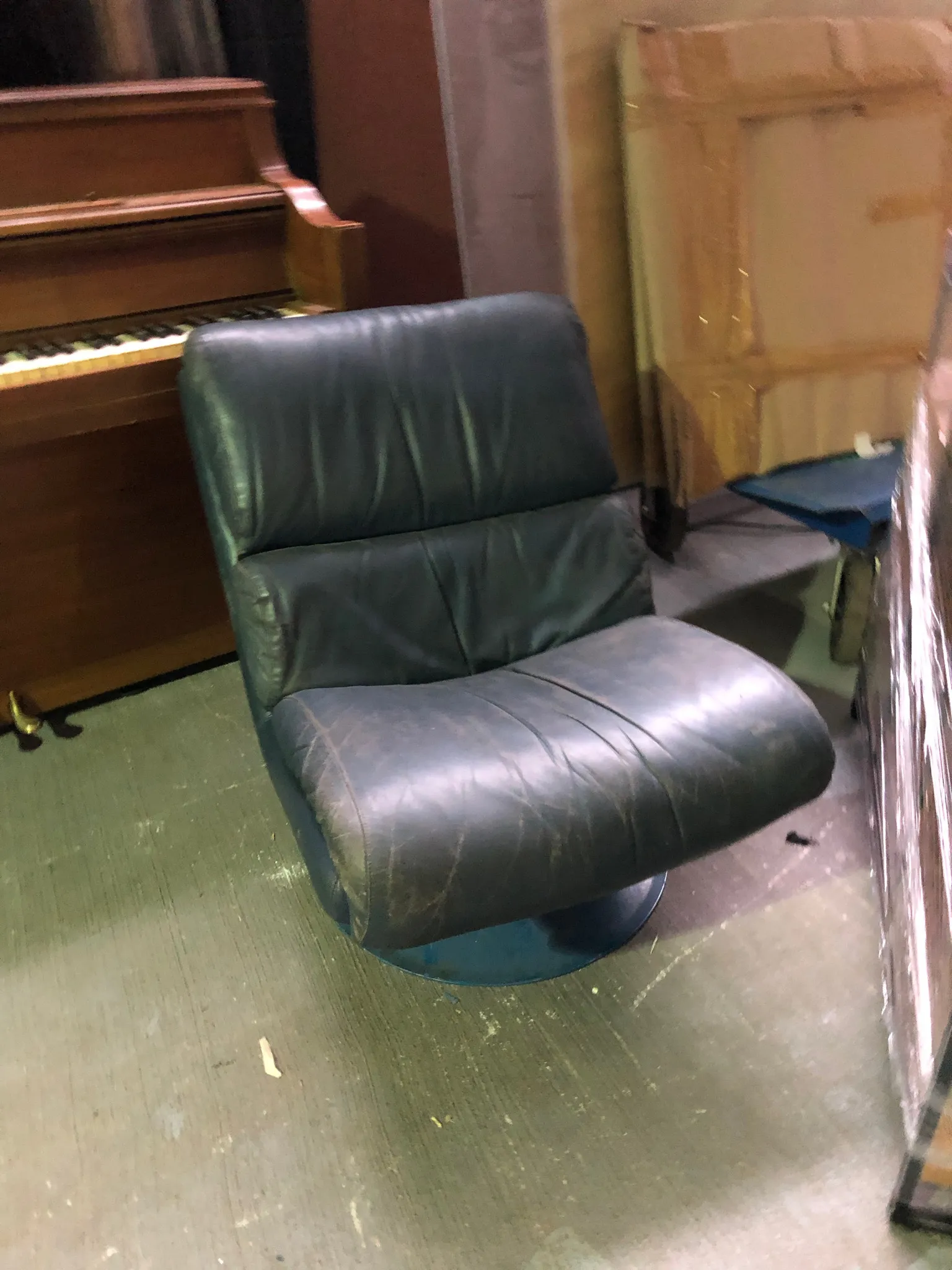 haimi lounge chair armless blue leather plastic frame saturn 