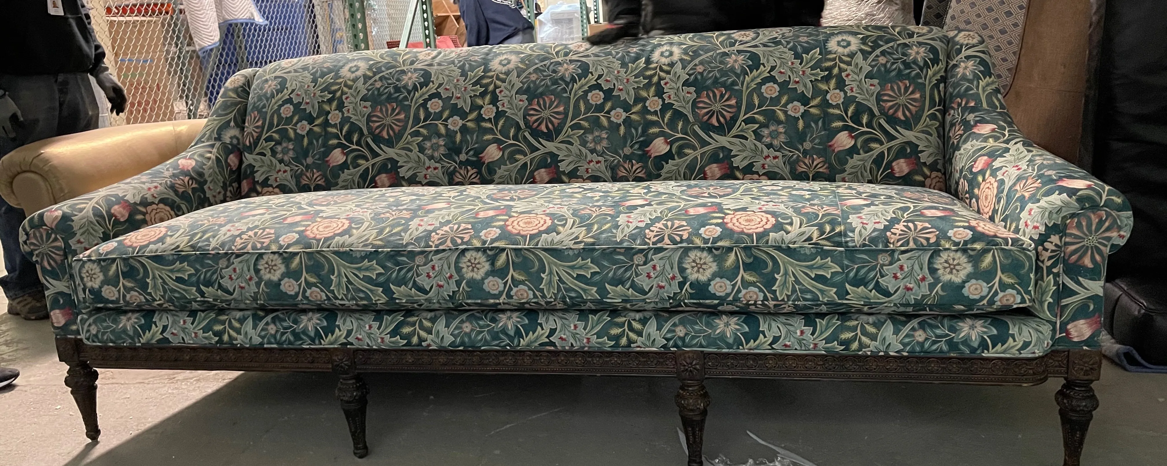 Fontenay sofa floral green Dimensions: W 96 x D 38 x H 35 in W 243.84 x D 96.52 x H 88.9 cm