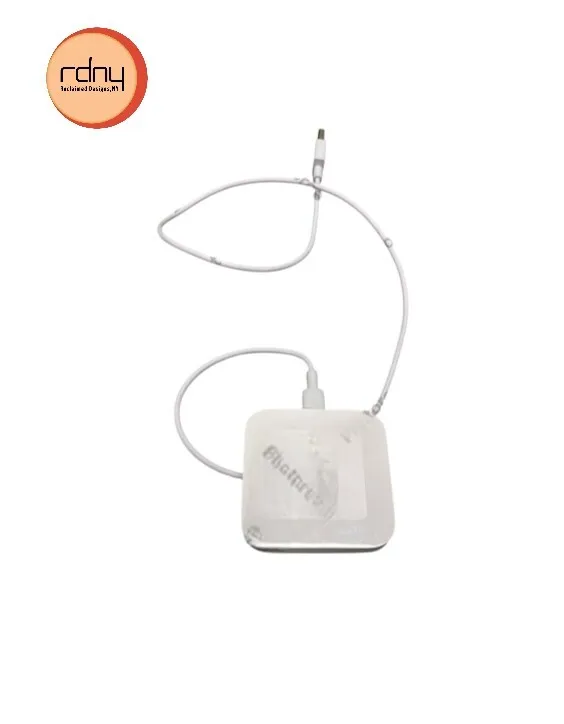 square white  credit card chip reader