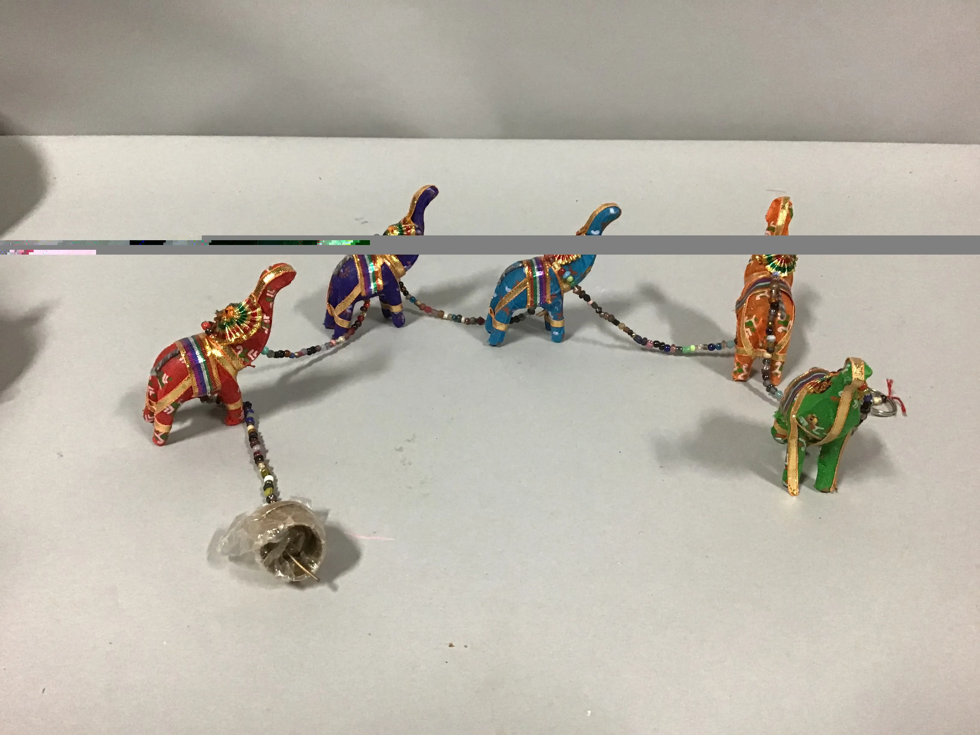 elephant garland 26"l 42"