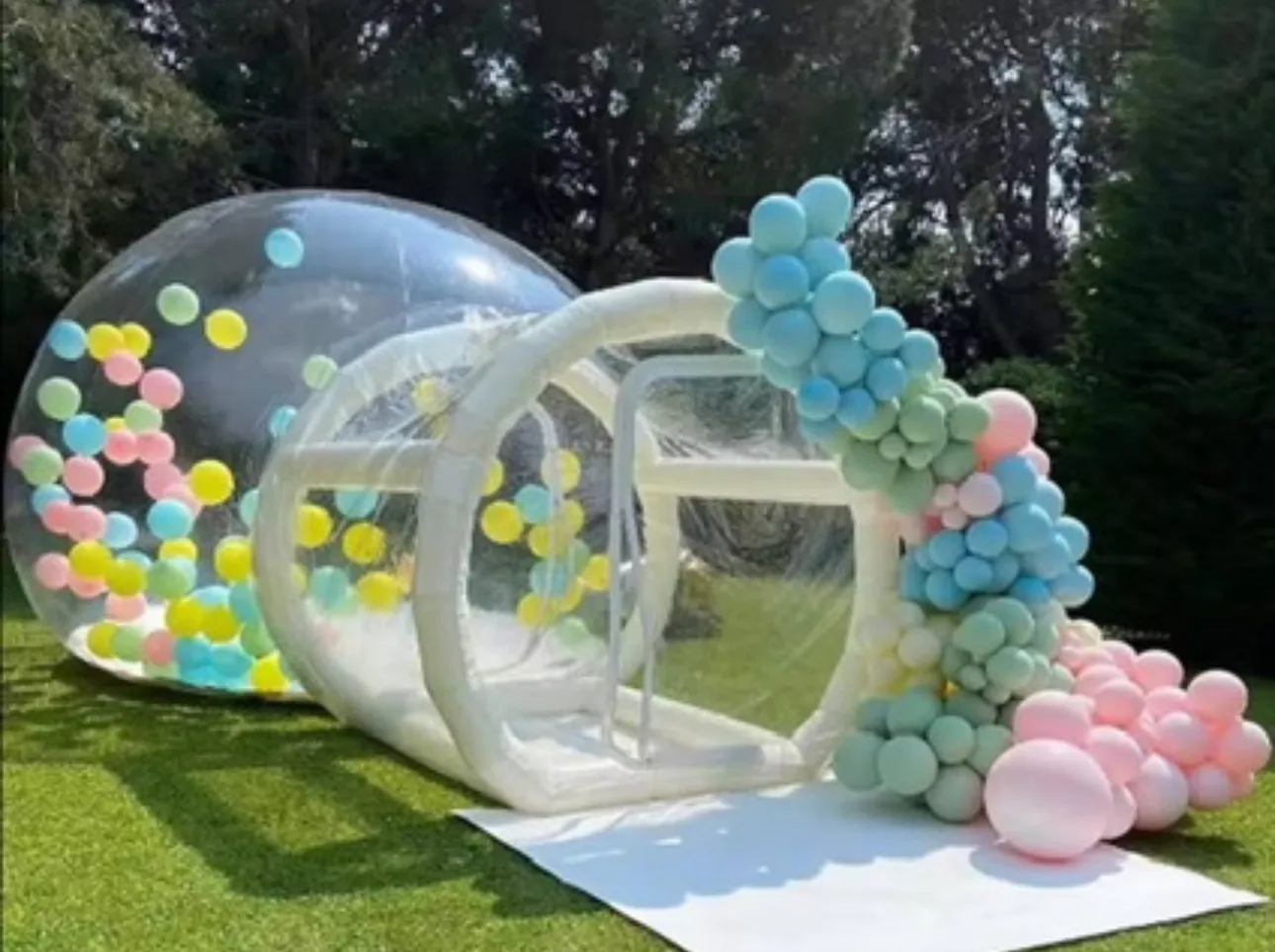 Bubble bounce house