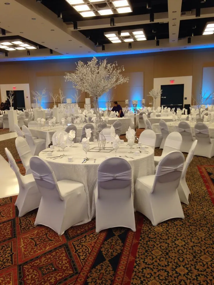 White Spandex Chair Cover Rentals – Stylish & Affordable Seating Solutions