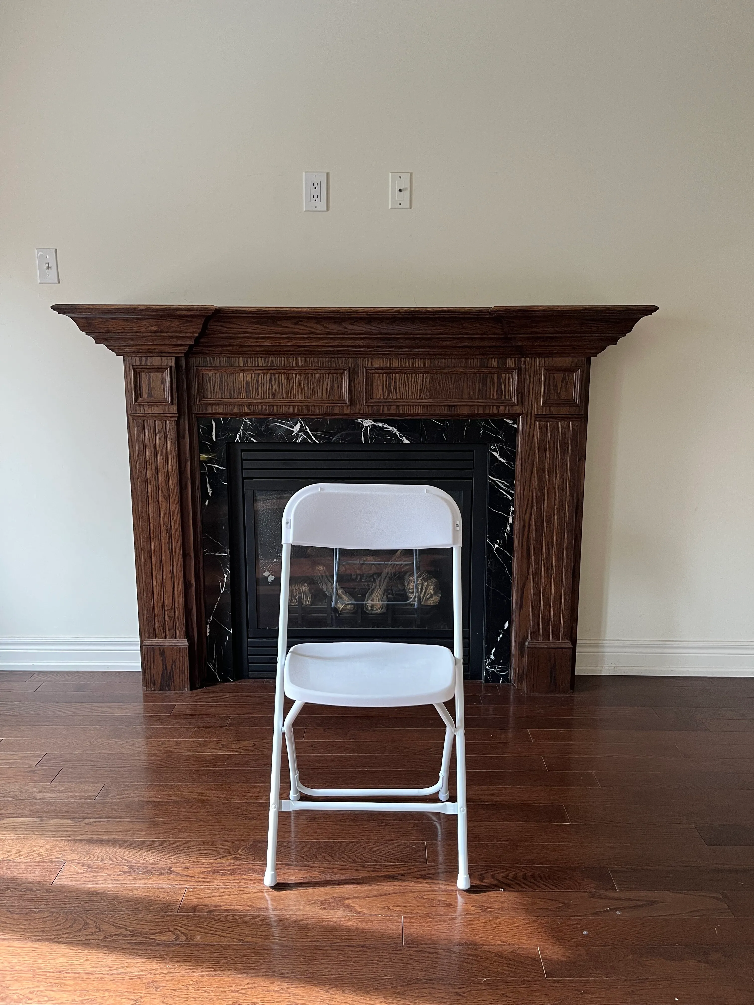 White plastic Folding chair 