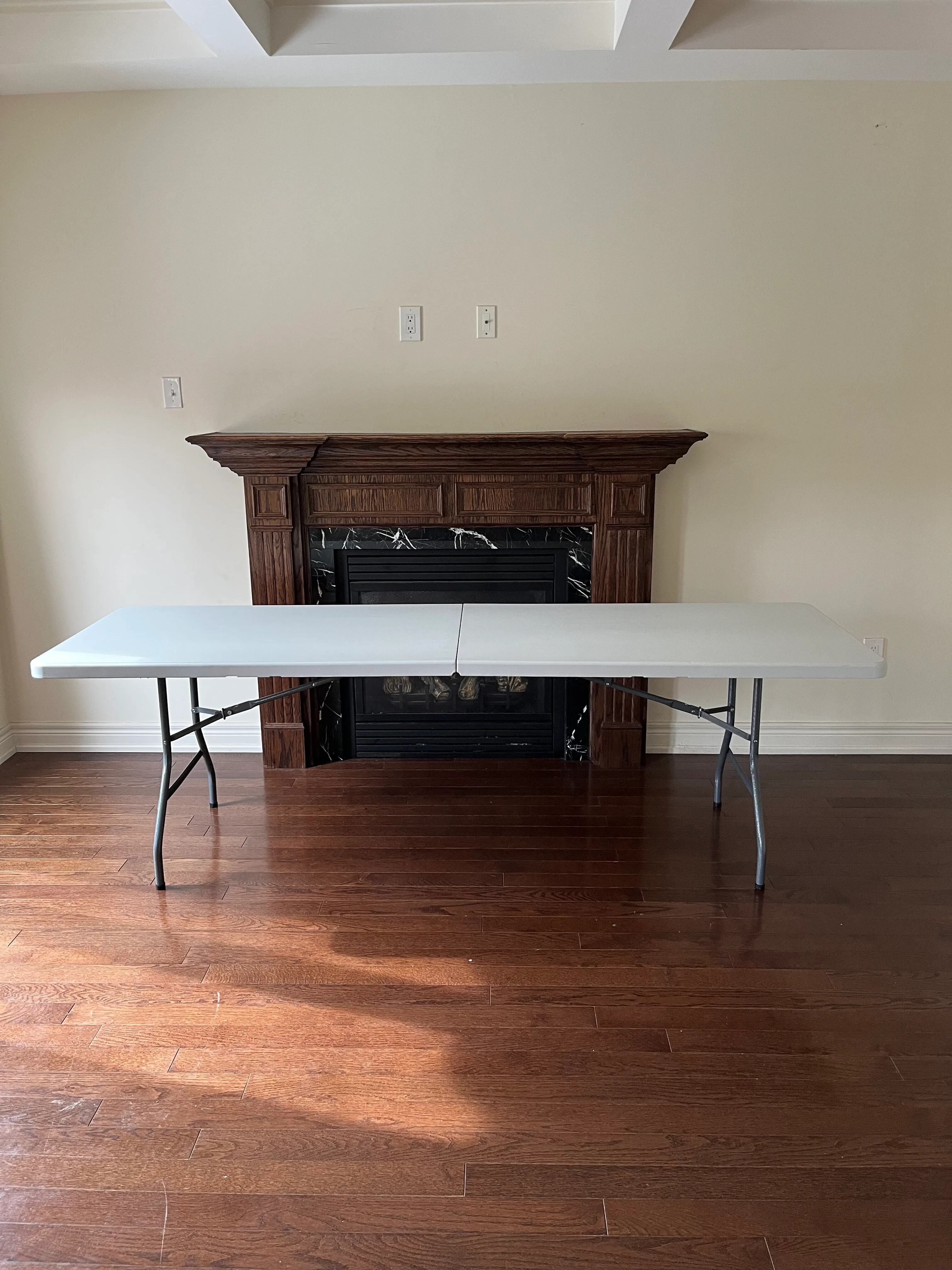 8FT Folding Tables 
