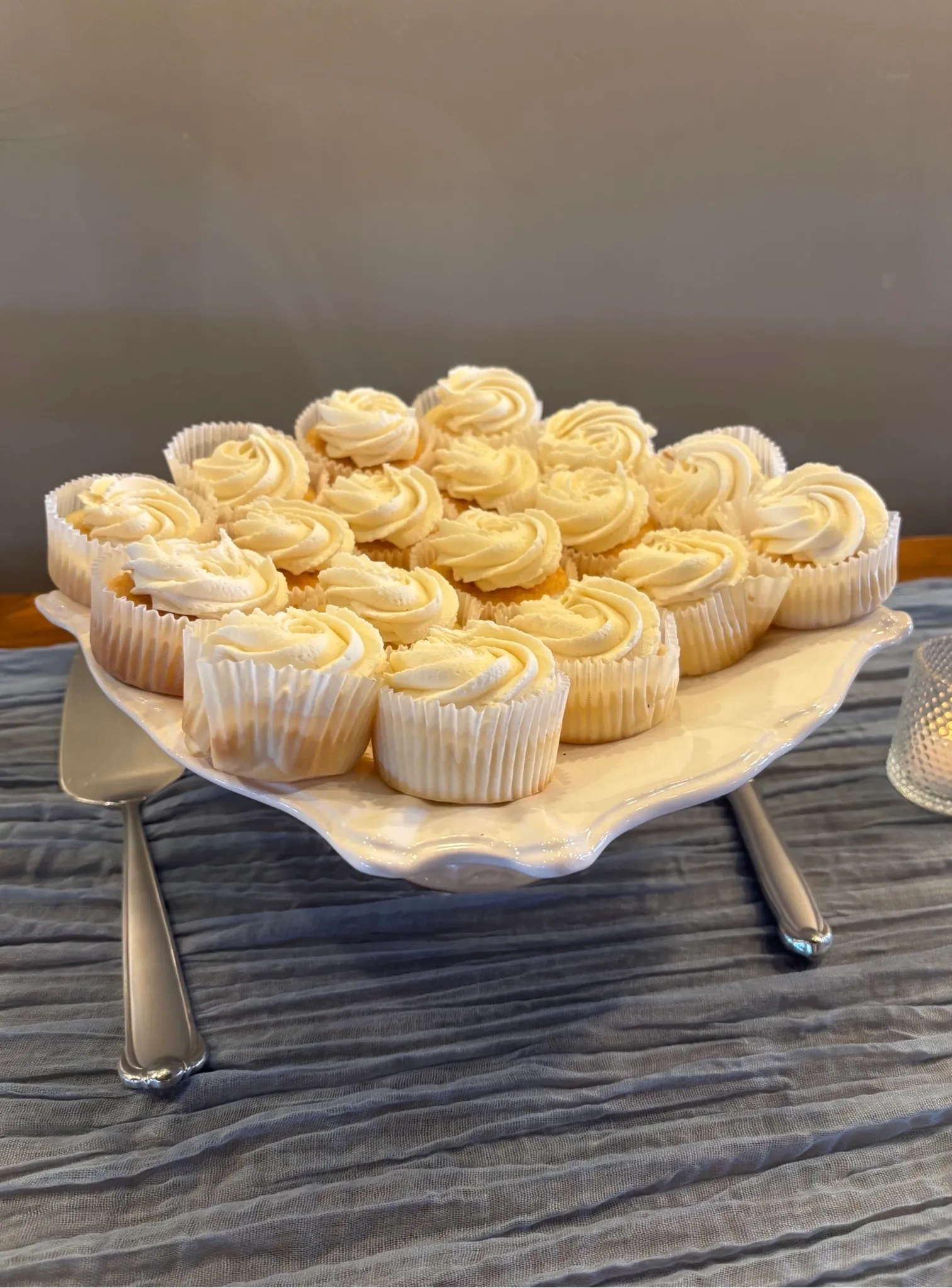 Dessert Stands and Trays