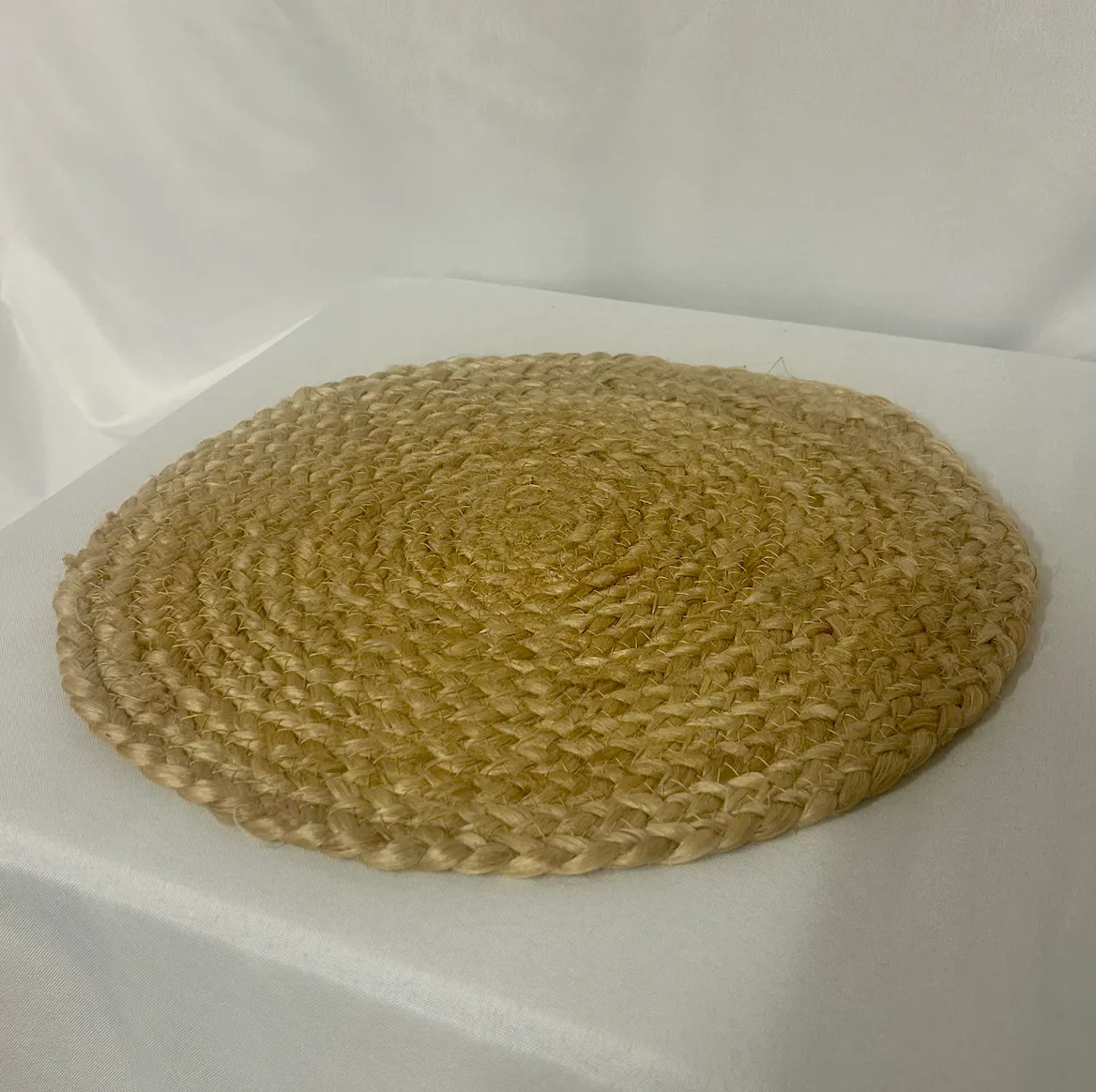 13.5 Inch Woven Centerpiece Base