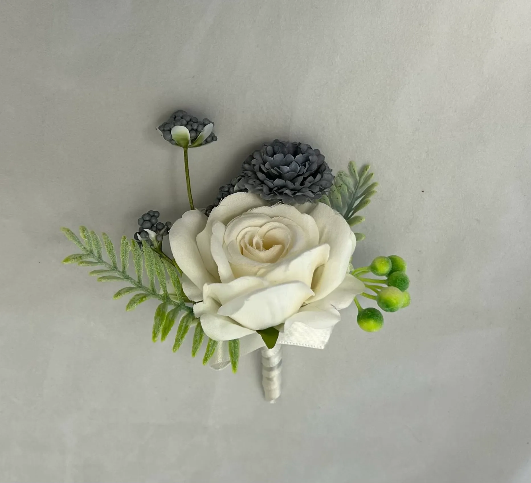 White Rose Boutonnière 