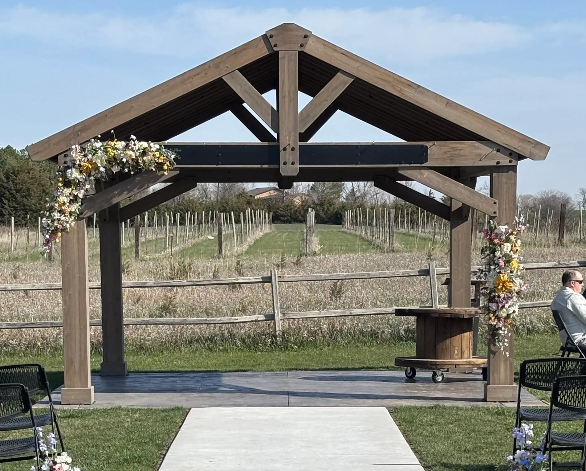 Wildflower 2pc Arbor Swag 