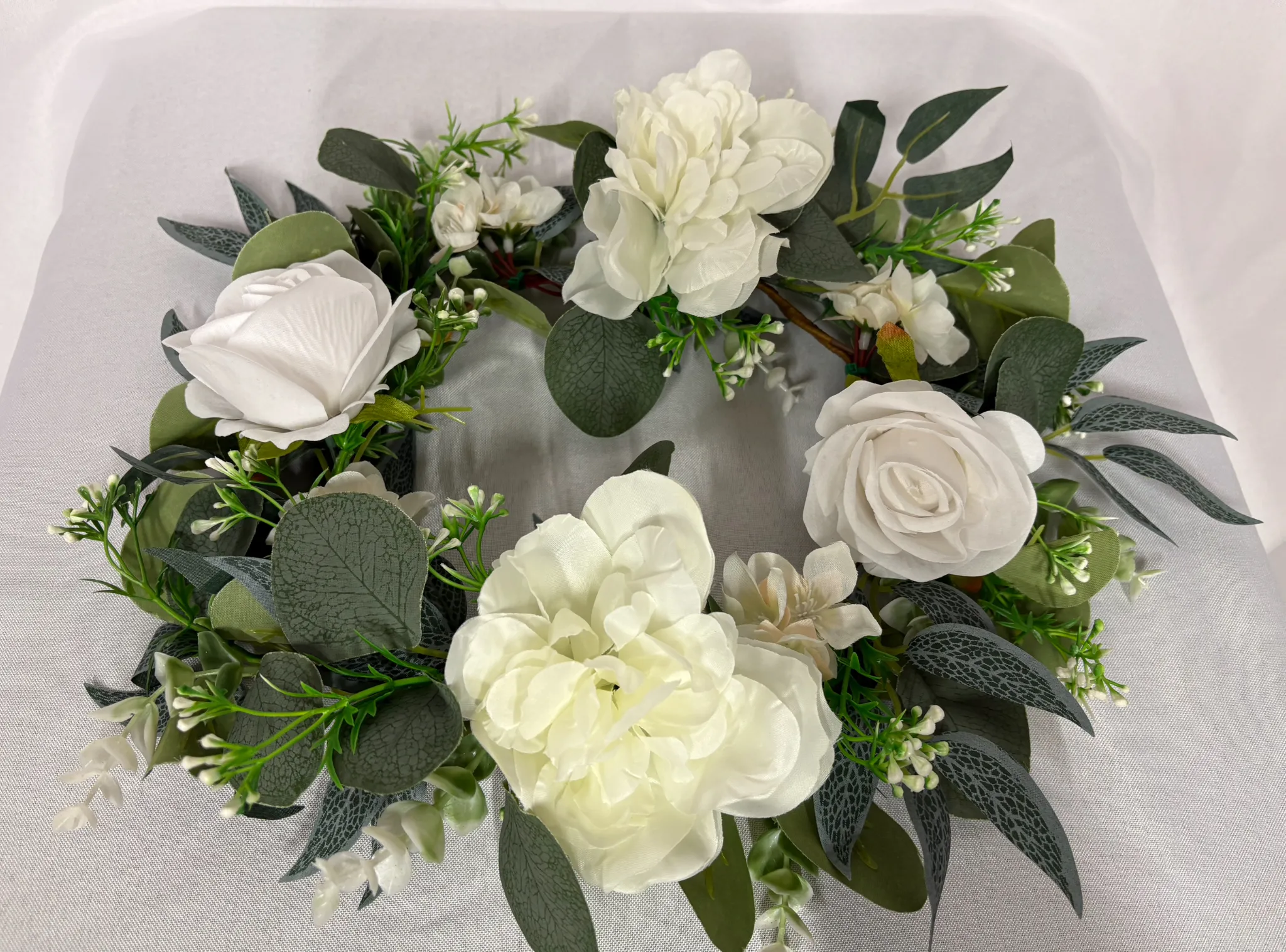 White Floral Candle Ring