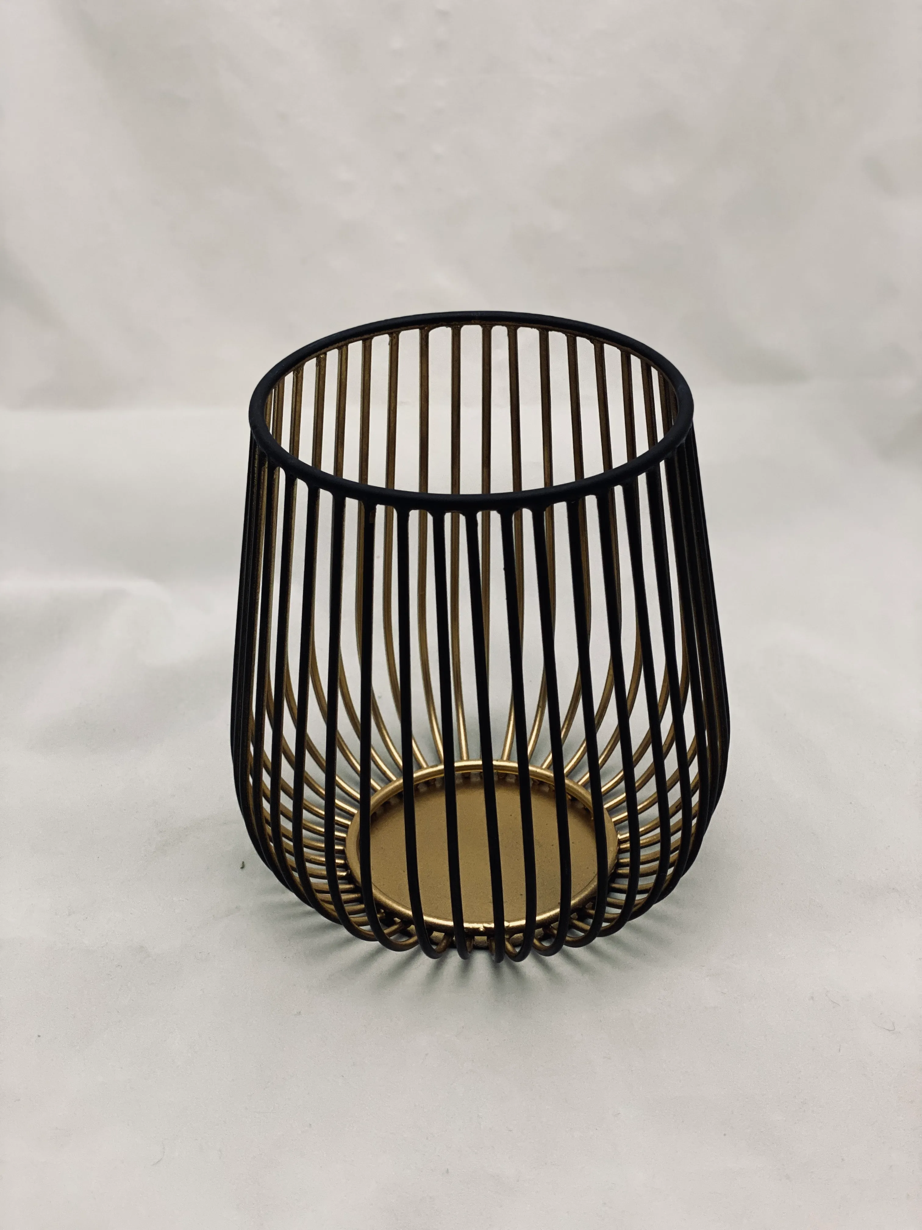 Black & Gold Wire Lantern 