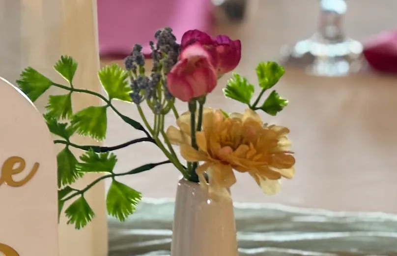 Bright Premade Centerpiece Mini 