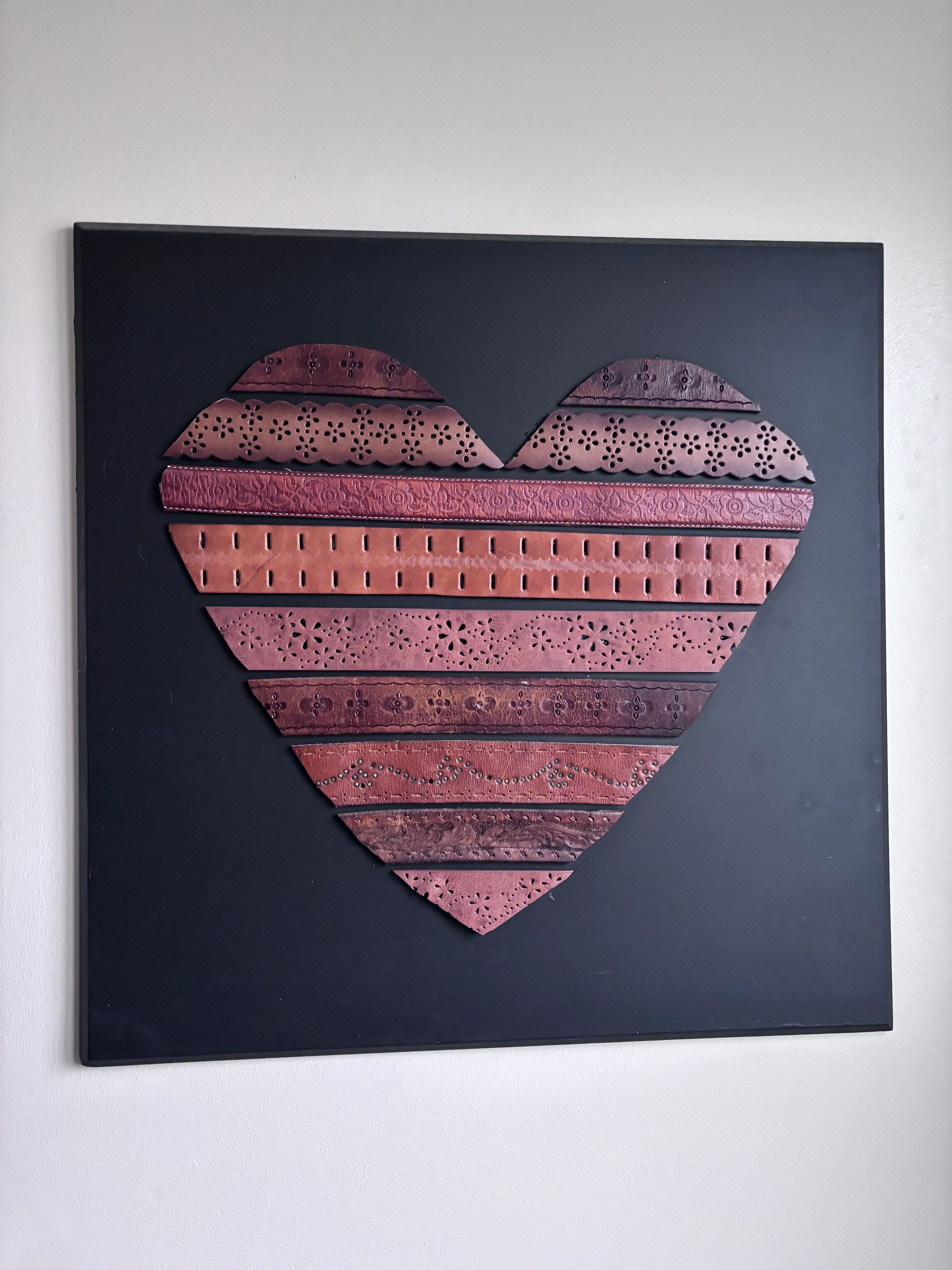 Heart Leather Belt Sign 