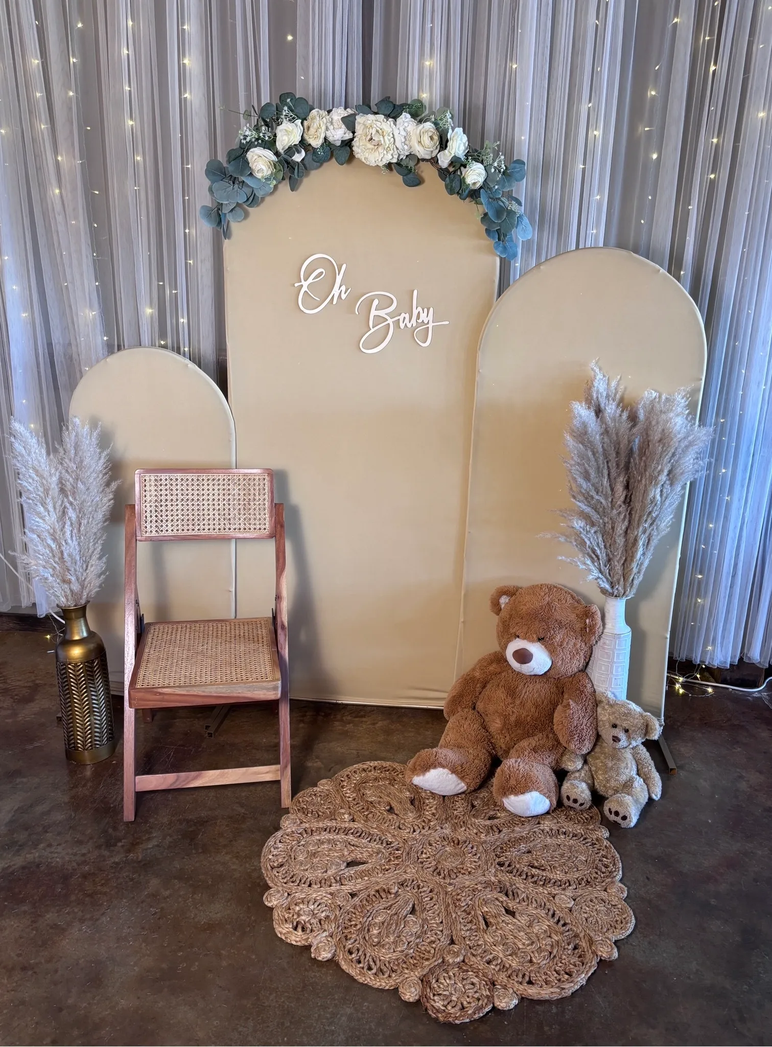 Bearly Wait Backdrop 1