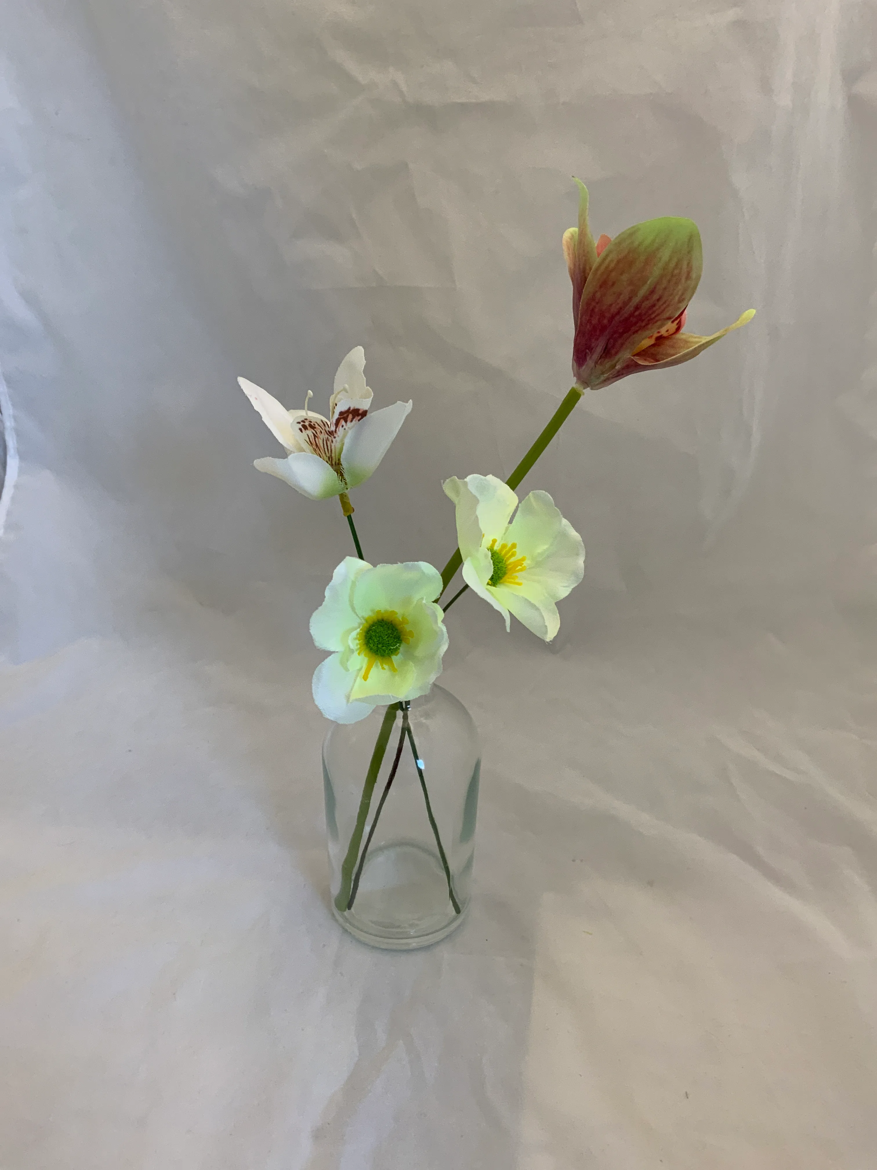White and Chartreuse Medium Premade Floral Vase 2
