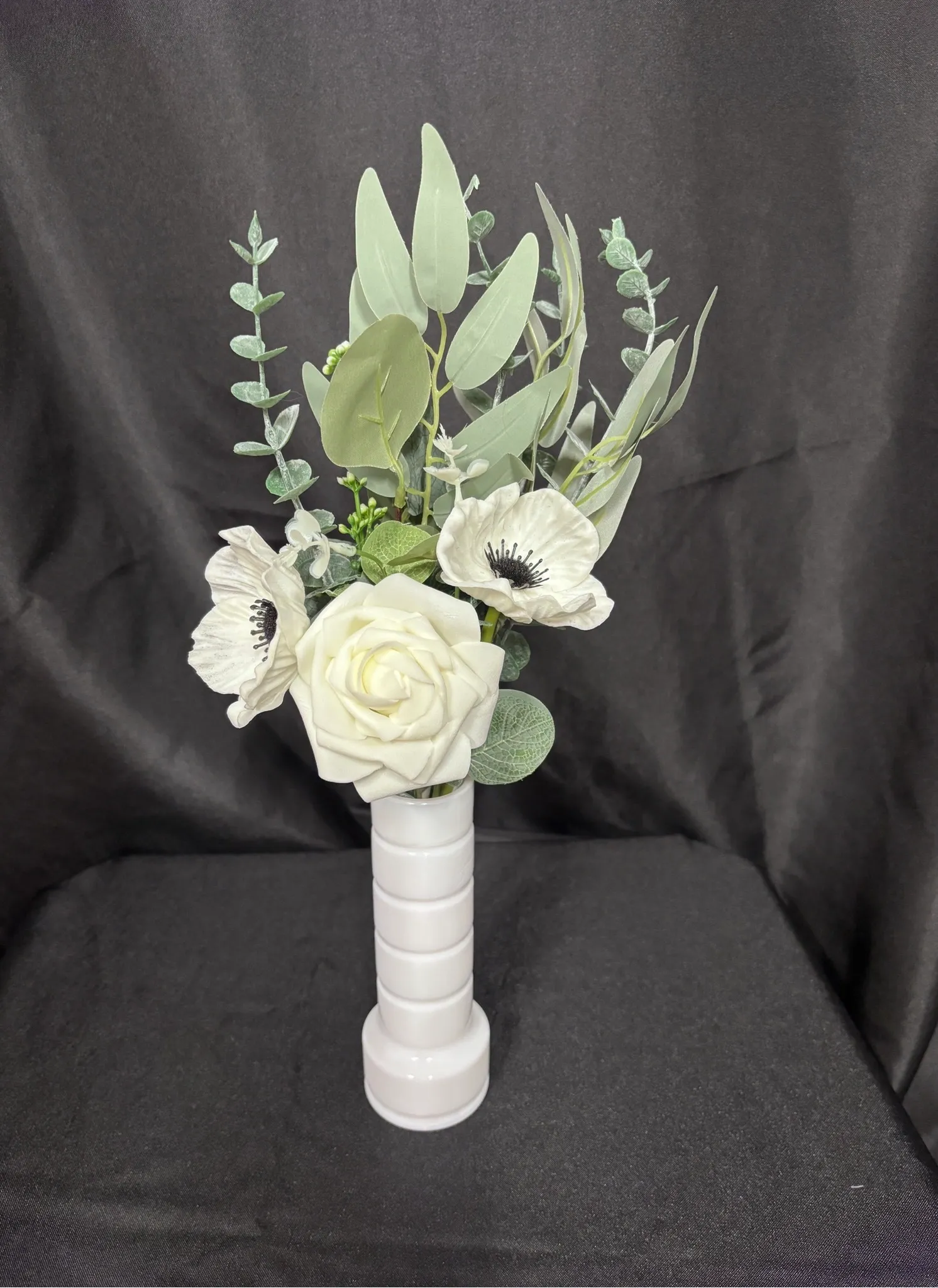 Classic White Premade Floral Medium 4