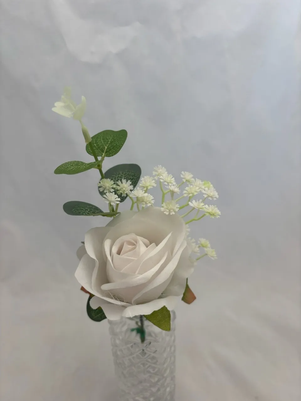 Classic White Premade Floral Small 2