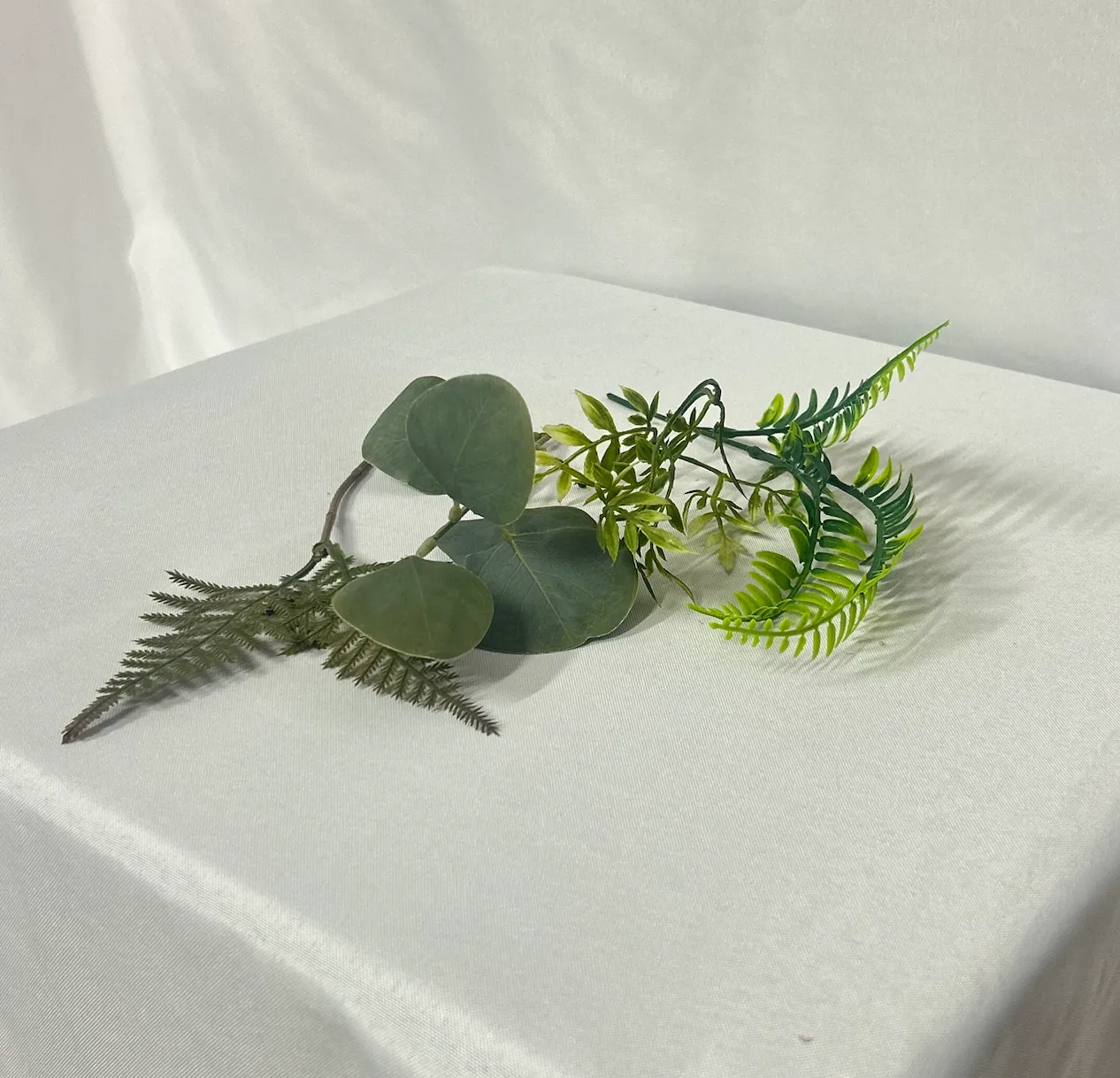 Small Greenery Stem (Artificial)