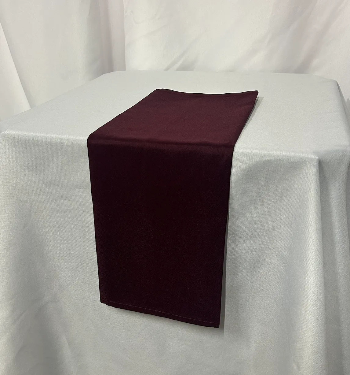 Burgundy Napkins HILLSIDE EVENTS ONLY