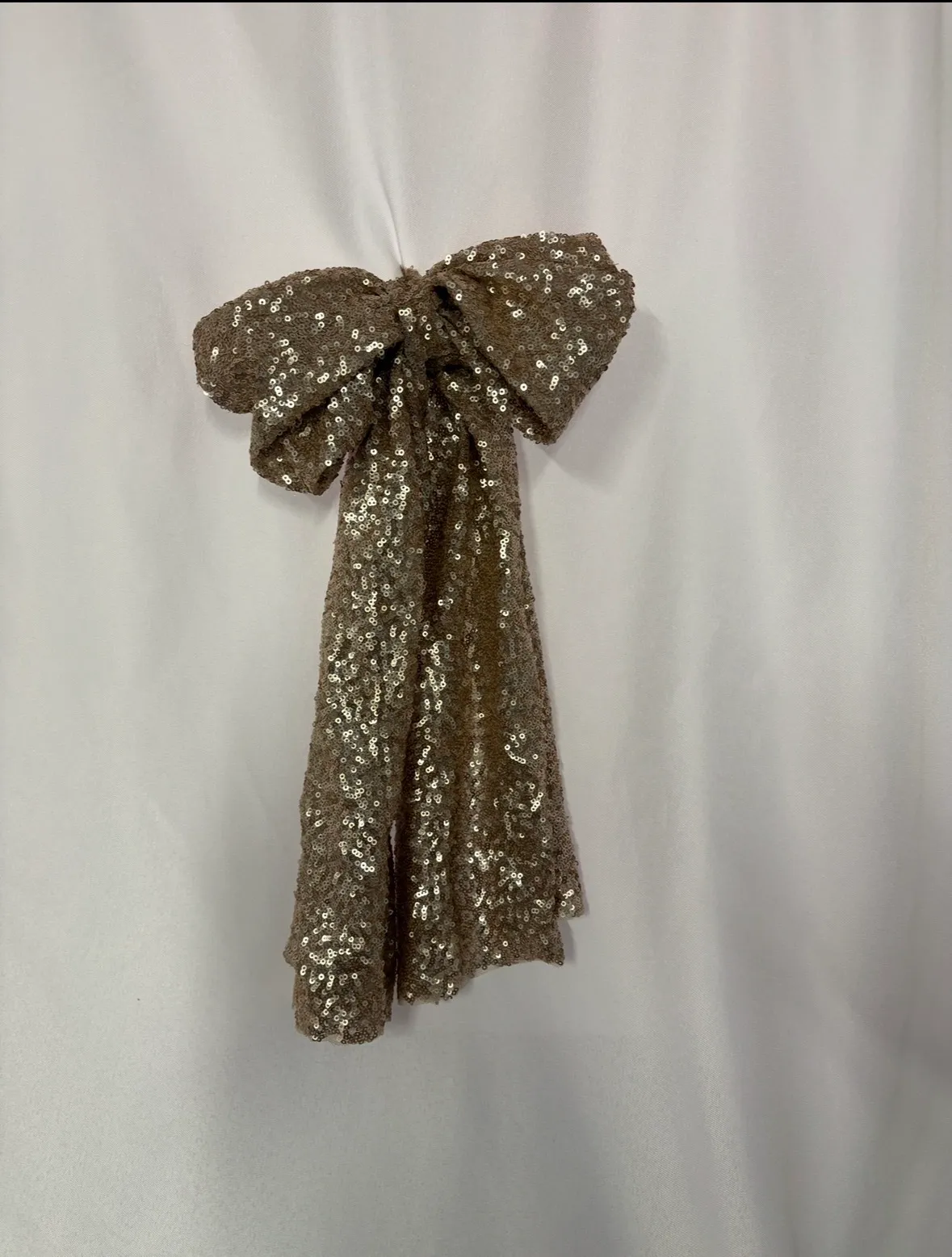 Sparkly Champagne Bows