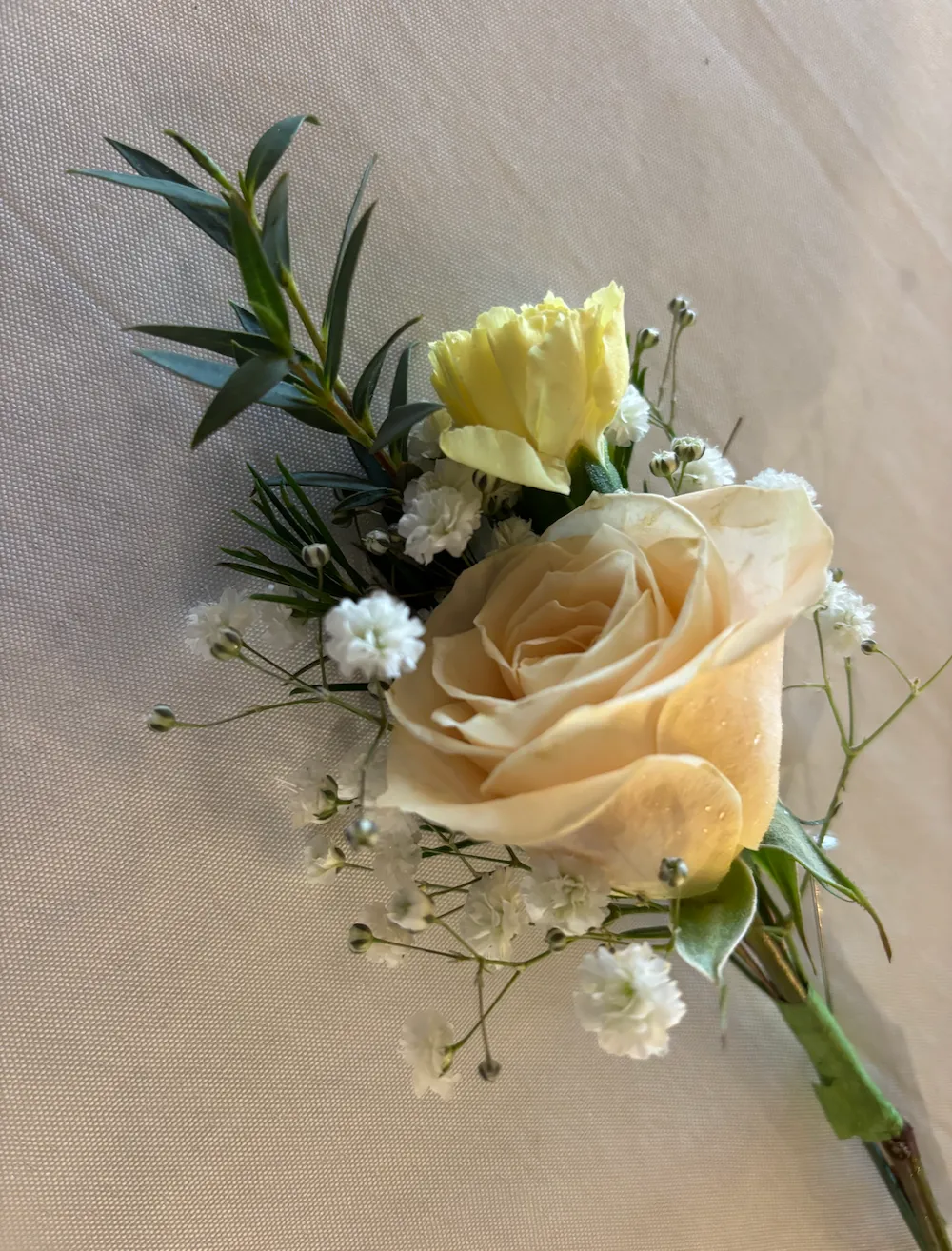 Boutonniere (Fresh Florals)