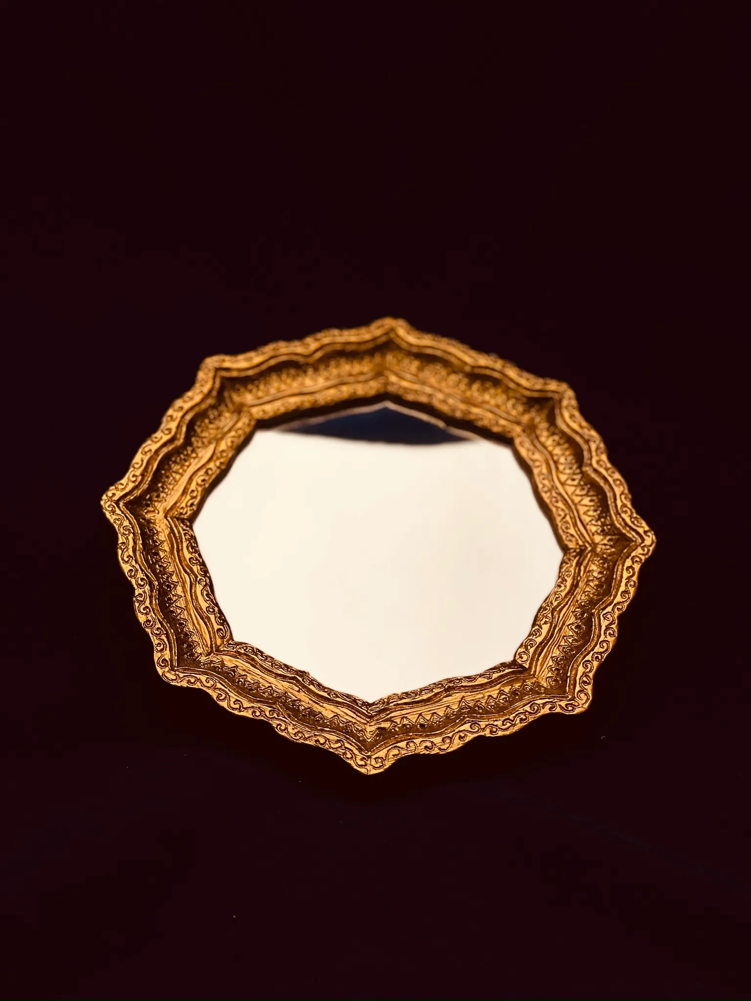 6.5 Inch Gold Plate Centerpiece