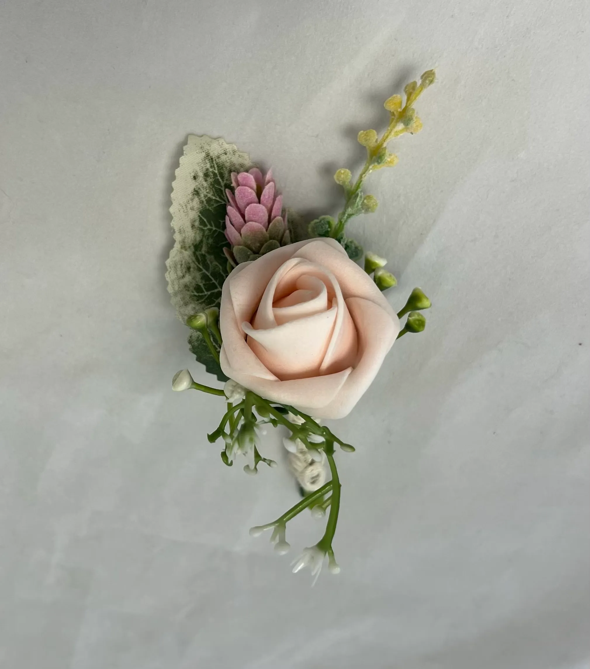 Blush 1 Boutonnière NR