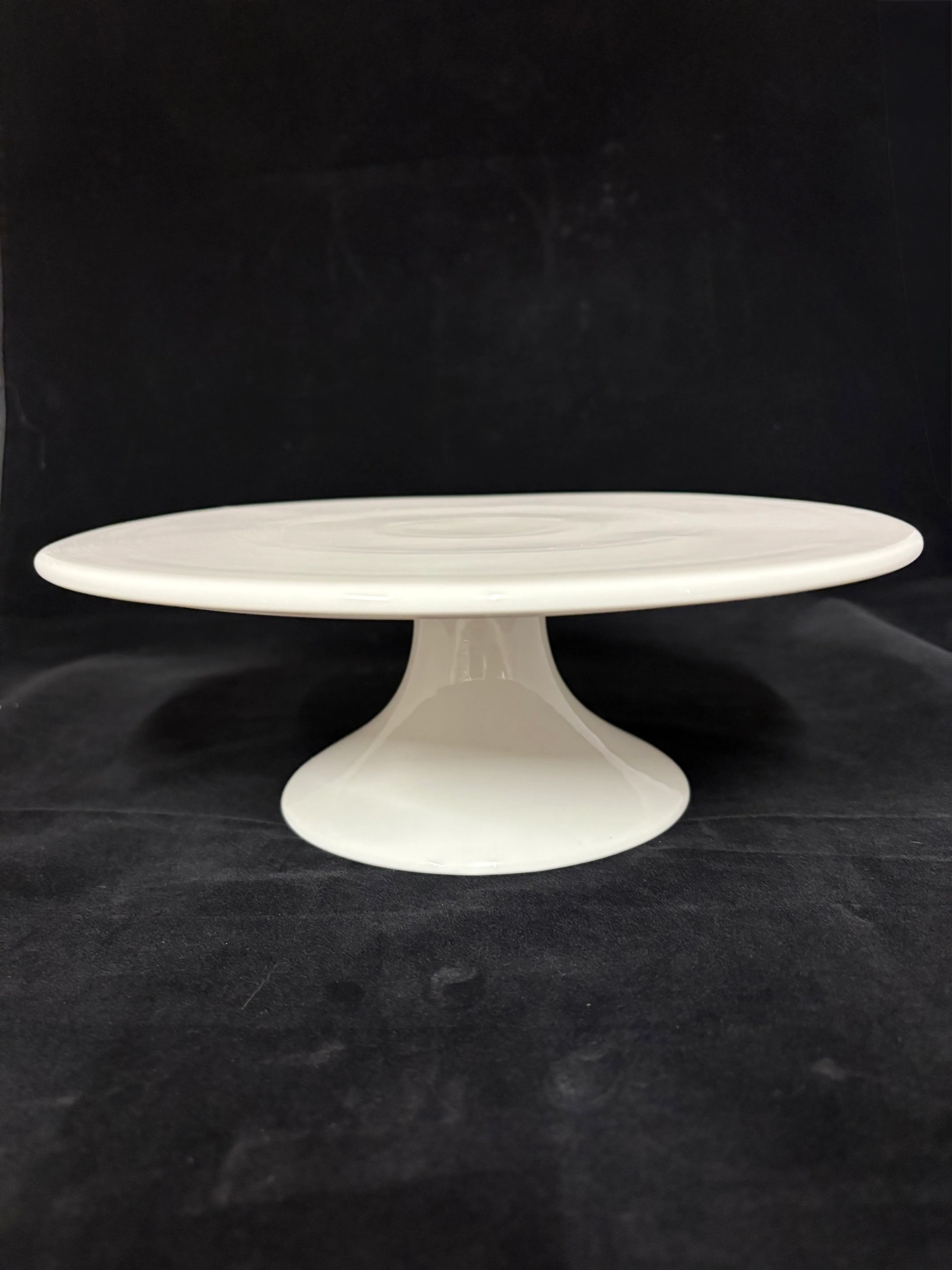 White Modern Cake Stand 3