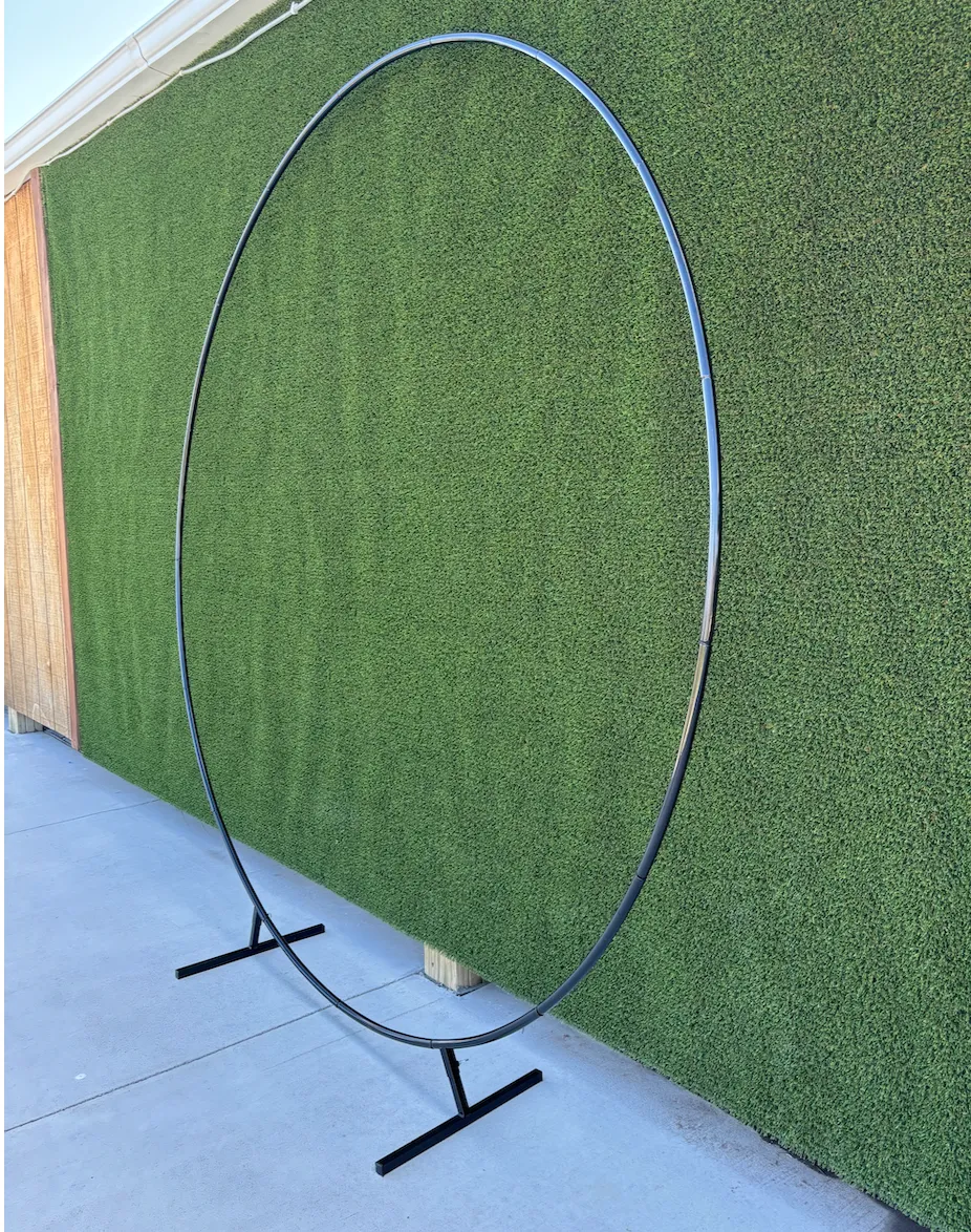 Black Hoop Arch